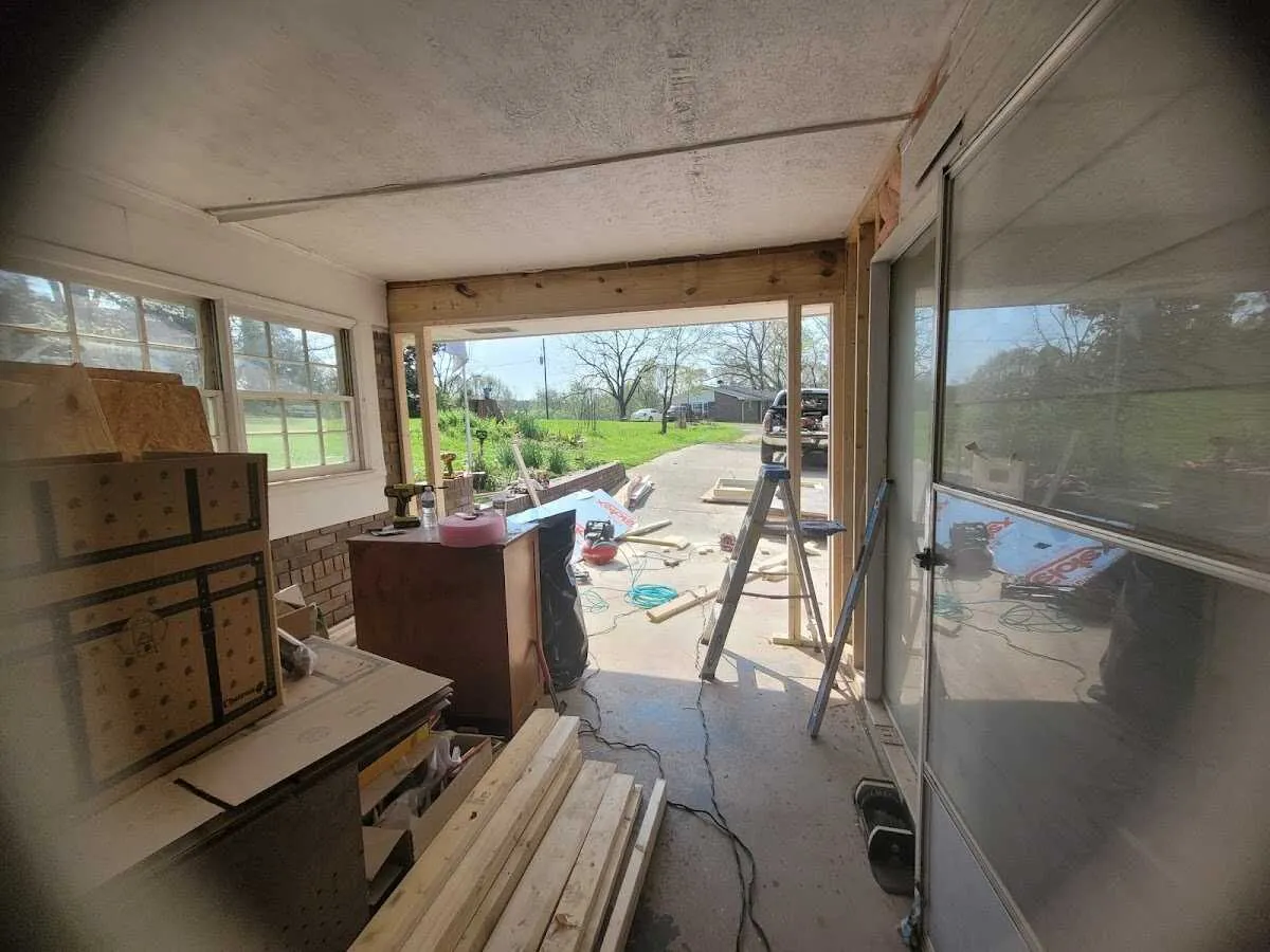 Air movers and dehumidifier for Drying & Dehumidification in Derby